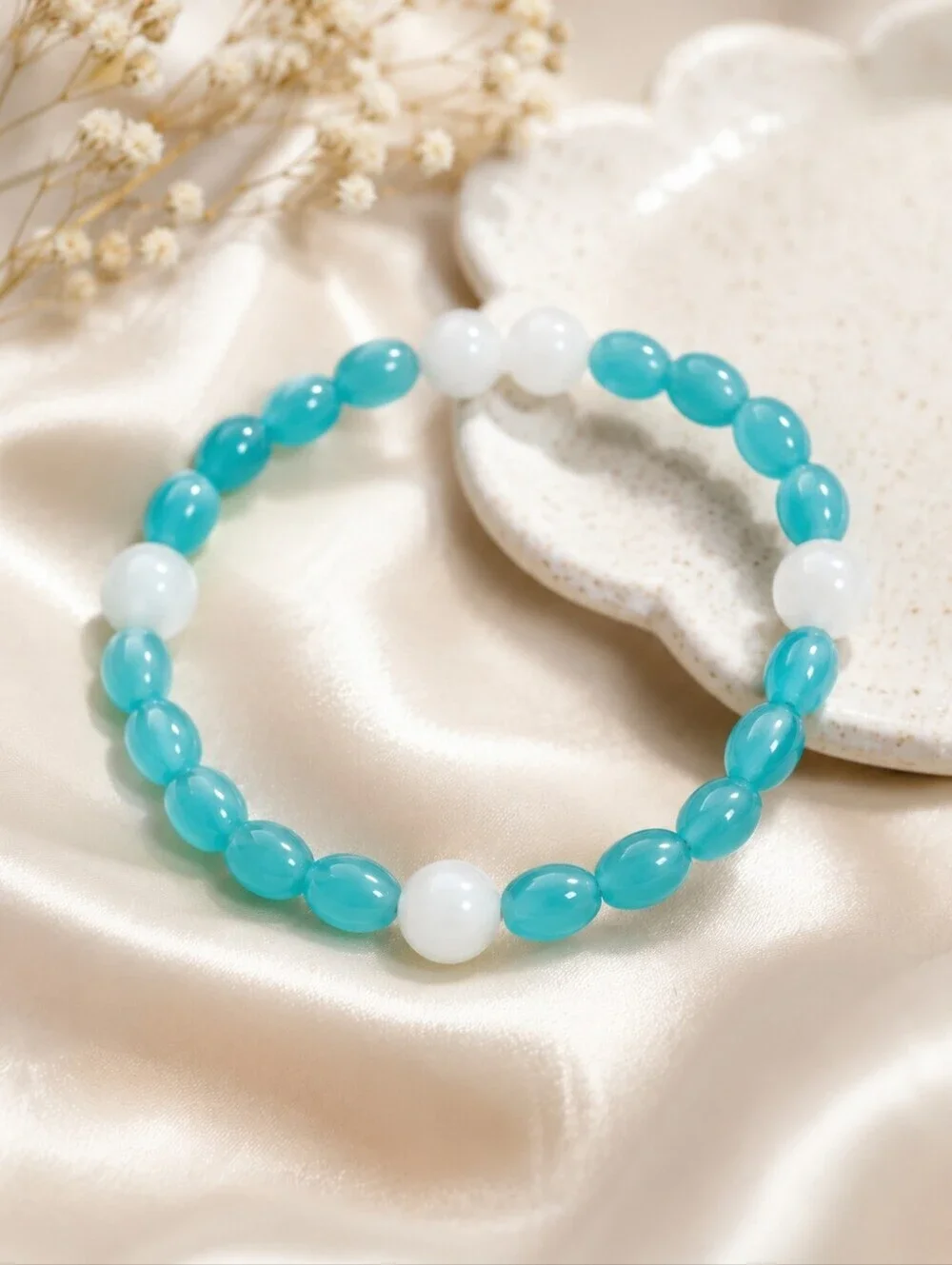 🌸2/$16🌸 Ocean Breeze Aqua & White Beaded Stretch Bracelet